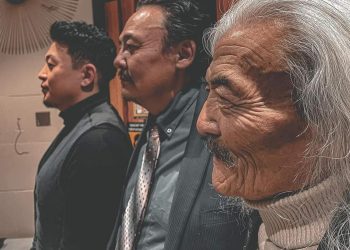 Өвөө, аав, хүү гурав