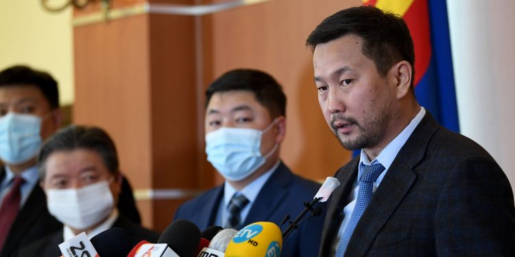 Түгжрэлийг бууруулах зөвлөх үйлчилгээнд 11 тэрбум төгрөг төсөвлөснийг тайлбарлахгүй юу?