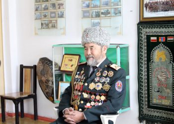 Ардын жүжигчин А.Долгорын хурандаа