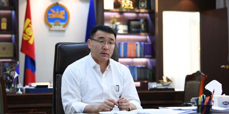 Хашлага давсан автобусны жолооч эмнэлэгт эмчлүүлж байна