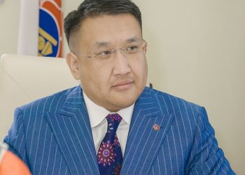 “Эрдэнэт үйлдвэр”-ийн орлогч Ц.Бат-Энх гэж хэн бэ?