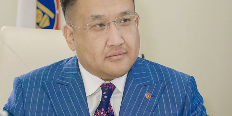 “Эрдэнэт үйлдвэр”-ийн орлогч Ц.Бат-Энх гэж хэн бэ?