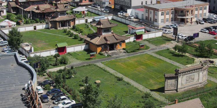 Чойжин ламын сүмийг бүтээхэд 2 тонн 600 килограмм орчим мөнгө зарцуулжээ