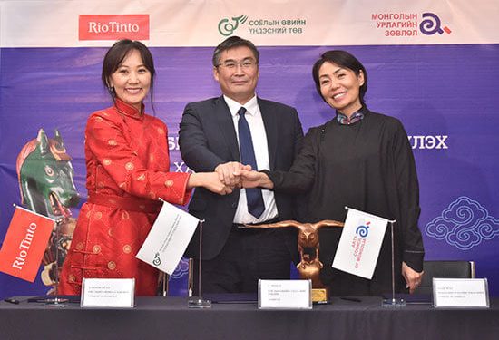 МОНГОЛЫН СОЁЛЫН ӨВИЙН ТЕАТРЫГ БАЙГУУЛАХАД РИО ТИНТО 440 САЯ ТӨГРӨГИЙН САНХҮҮЖИЛТ ОЛГОХООР БОЛОВ
