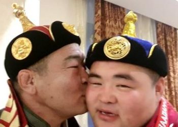 Б.Бат-Эрдэнэ: Э.Оюунболд байгалиасаа заяагдсан өгөгдөл, бяр хүч, барилдааны мэдрэмжтэй ямар ч нэмэлт хэрэглэхээргүй хүн