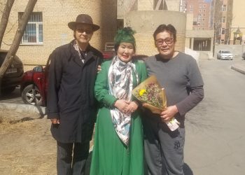 Ардын жүжигчин Ш.Чимэдцэеэ цайны ханьтай болжээ