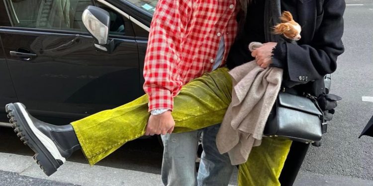 Дэми Мур тогоочтой болзож байна