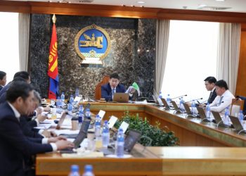 Нийслэл хотын нийтийн тээврийг хоёр үе шаттай бүрэн шинэчилнэ