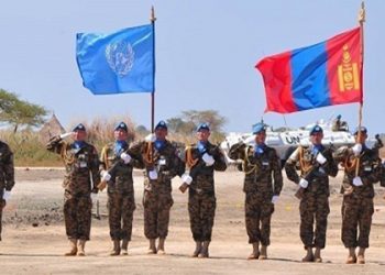 Энхийг сахиулах ажиллагаанд үүрэг гүйцэтгэж байхдаа амиа алдсан хилчин дайчны гэр бүлд хүндэтгэл үзүүллээ