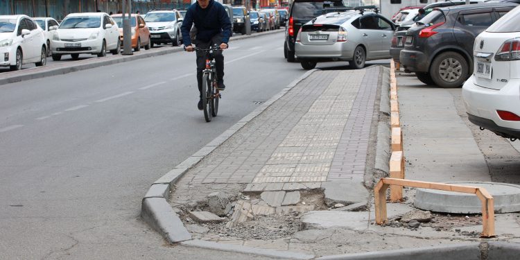 18 байршилд явган хүний зам шинэчилнэ