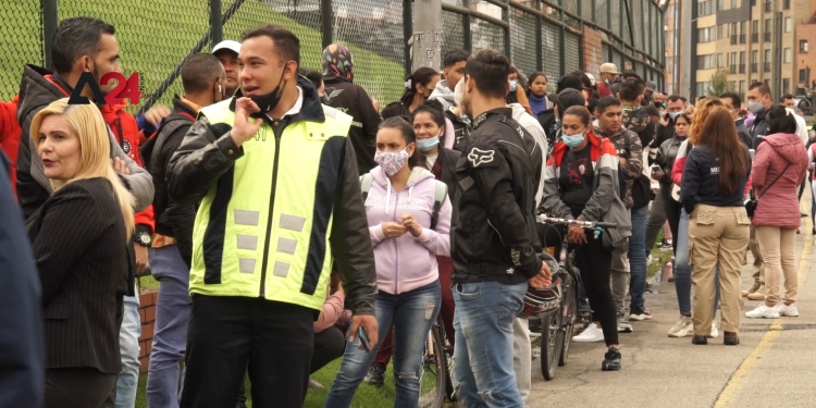 Колумби улс энэ долоо хоногт нэг сая орчим Венесуэлийн цагаачдад түр эрх олгоно