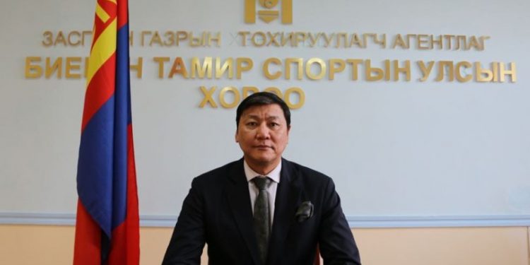 Ц.Шаравжамц: Ноосоо тушаачихлаа гэдэг билүү? Зургадугаар сарын 1-нээс өөрийн хүсэлтээр ажлаа өглөө