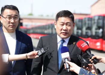 60 автобус, цахилгаан хөдөлгүүр бүхий хоёр давхар 10,  сургуулийн 20 автобусыг үйлчилгээнд нэвтрүүлэв