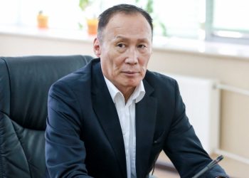 Б.Жаргалсайхан: Монголд ажил хийдэг хүн алга. Залуучууд нь бүгд архичин, тамхичин, шоучин боллоо