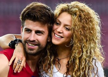 Шакира, Пике хоёр саллаа