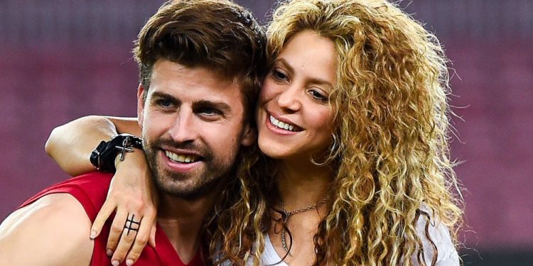 Шакира, Пике хоёр саллаа