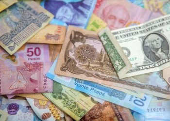 ОУВС: Дэлхийн эдийн засаг шинэ хямрал руу шилжиж байна