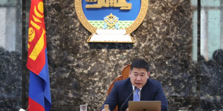 Хичээлийн шинэ жил, ургац хураалт, өвөлжилтийн бэлтгэлийг хангуулахаар Ерөнхий сайд хугацаатай албан даалгавар гаргалаа