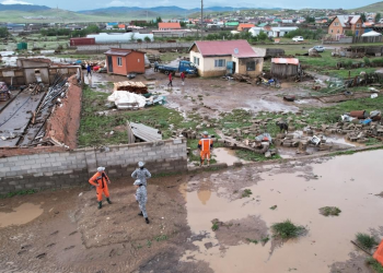 Үер буух эрсдэлтэй байршил, үерийн далан, сувгийн хамгаалалтын зурваст буухгүй байхыг анхаарууллаа