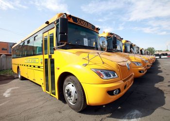 Нийслэлийн хэмжээнд 245 автобусаар сурагчдад үйлчилнэ