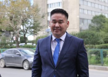 С.Эрдэнэ одоо Ардчилсан намын гэрчилгээ битгий хэл, намын бүртгэлд ч байхгүй