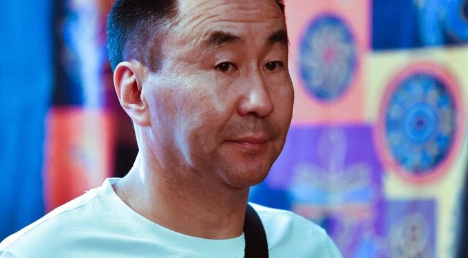 “MCS”-ийн Оджаргал “Тамгагүй төр”-ийг үзлээ