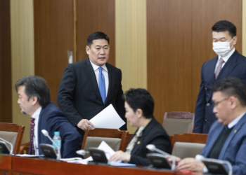 ​Ерөнхий сайд Хангийн төмөр замын ажлыг идэвхжүүлэх албан даалгавар хүргүүлэв