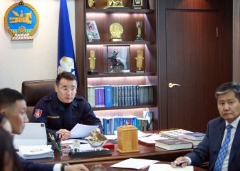 Нийслэлд хэрэгжиж буй төсөл, хөтөлбөрүүдийг эрчимжүүлэх талаар хэлэлцлээ