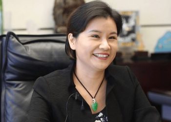 ШИЛЭЭР БАЯЖСАН ХЯТАД БҮСГҮЙ