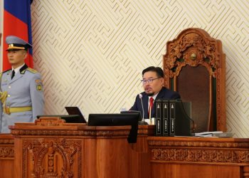 УИХ-ЫН ЭЭЛЖИТ БУС ЧУУЛГАНЫГ НЭЭЖ, ДАРГА Г.ЗАНДАНШАТАРЫН ХЭЛСЭН ҮГ