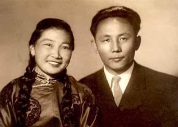 А.Даариймаа: Хань минь талх барьж, би дээл оёж зардаг байлаа