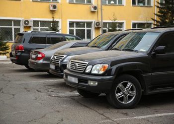 Д.Амарбаясгалан: Дарга нарын эзэмшилд байсан 587 машиныг унахгүй битүүмжилсэн