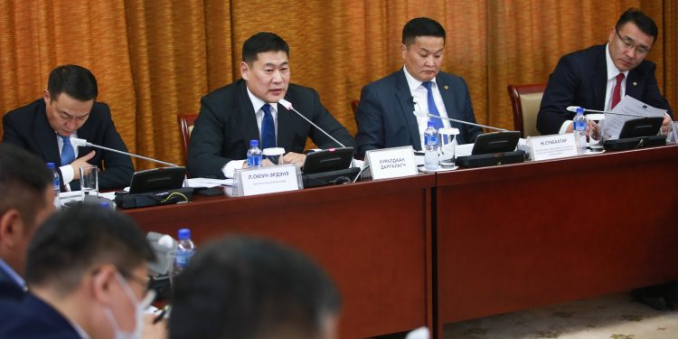 Нийтийн тээврийн парк шинэчлэлийн хүрээнд 224 автобус оруулж ирнэ