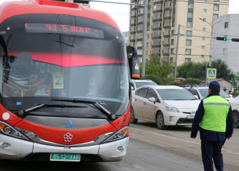 ТЦА: Офицеруудын ордноос Таван шар хүртэлх замын нэгдүгээр эгнээгээр зөвшөөрсөн автомашинууд л зорчино