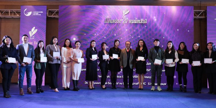 “Алтан үзэг” улсын наадмын шилдгүүд шалгарлаа