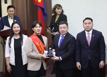 Нийслэлийн хөдөлмөрийн аваргууд тодорлоо