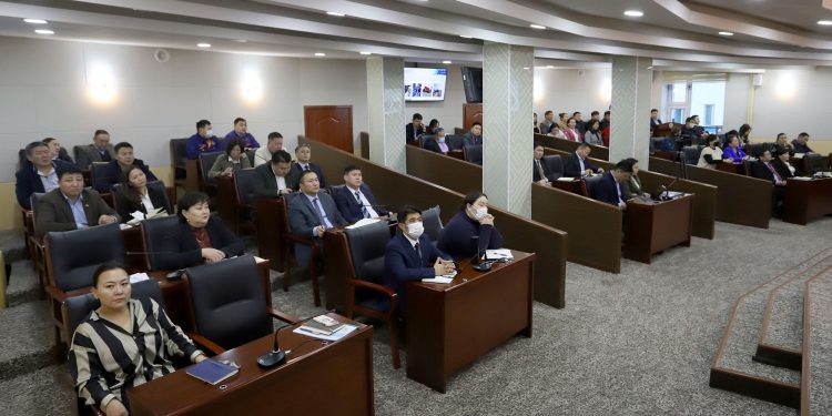 Ногоон байгууламжийн арчилгааг сайжруулж, нийтийн бие засах газрыг нэмэгдүүлэхийг хүсэв