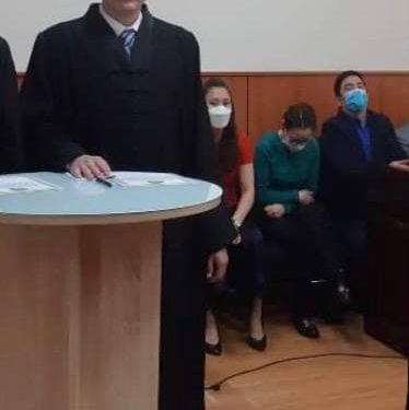 Шүүгч Г.Золбоо: Яллагдагч С.Батдөл “өмгөөлөгчийн хамт шүүхийн хэлэлцүүлэгт оролцоно” гэх хүсэлт гаргасан