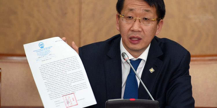 Л.Энх-Амгалан: 2022 онд МСҮТ-ийн 200 мянгыг 4800 хүний нэрээр илүү авах гэж байсныг болиулсан