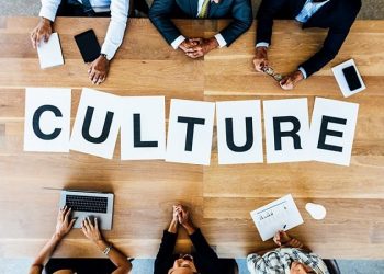 БИДЭНД БАЙХГҮЙ СОЁЛ II /Мэндлэе, хүндлэе, хайрлая!/