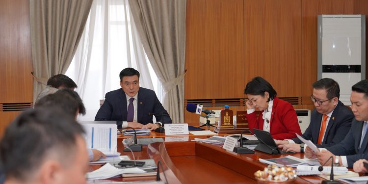 Уур амьсгалын Үндэсний хороо хуралдлаа