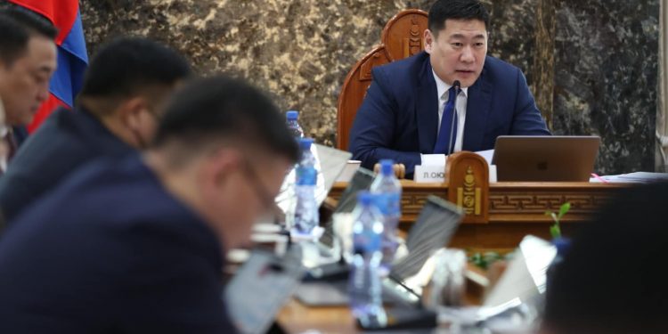 Жагсаалтаар нэр дэвшигчдийн 50 хувь нь эмэгтэй байх саналыг Засгийн газраас өглөө