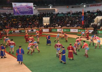 Түрүү бөх найман сая, үзүүр бөх зургаан сая төгрөг гардана