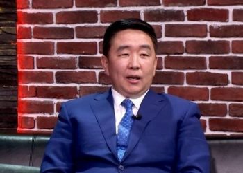 Шүүх танхимаас: Авлигын гэх хэрэг нь “Алив ахдаа дансаа” гээд л эхэлж…