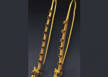 Эртний нүүдэлчдийн ур ухаан шингэсэн алтан хавчаар