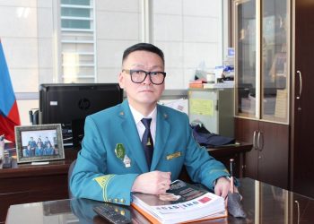 БНСУ дахь НХХҮТ-ийн дарга Д.Баярмандах 13,4 сая вонны урьдчилгаа цалин авчээ