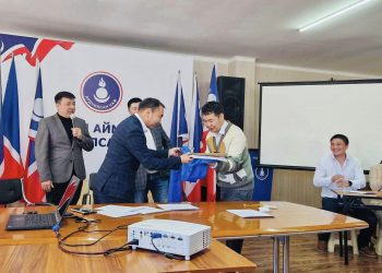 ОРХОН АЙМГИЙН АРДЧИЛСАН ЗАЛУУЧУУДЫН ХОЛБООНЫ ТЭРГҮҮНЭЭP “OUTLAW’’ ХАМТЛАГИЙН АХЛАГЧ Э.АРИУН-ЭРДЭНЭ СОНГОГДЛОО