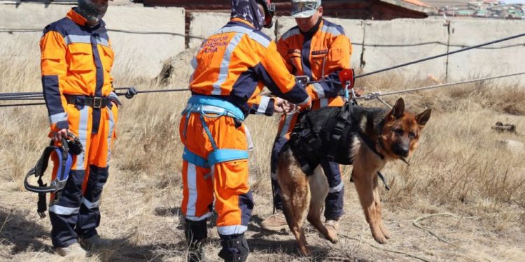 Нурангинаас эрэн хайх, аврах ажиллагааны дадлага сургууль хийлээ