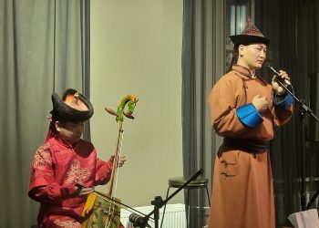 “Уртын сайхан хүрэн” дууны түүх буюу Эфү Цэрэнгийн ач Лавандорж гэж хэн байв?