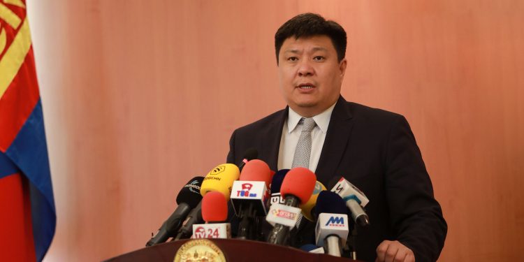 730 автобусыг гурван үе шаттайгаар оруулж ирнэ